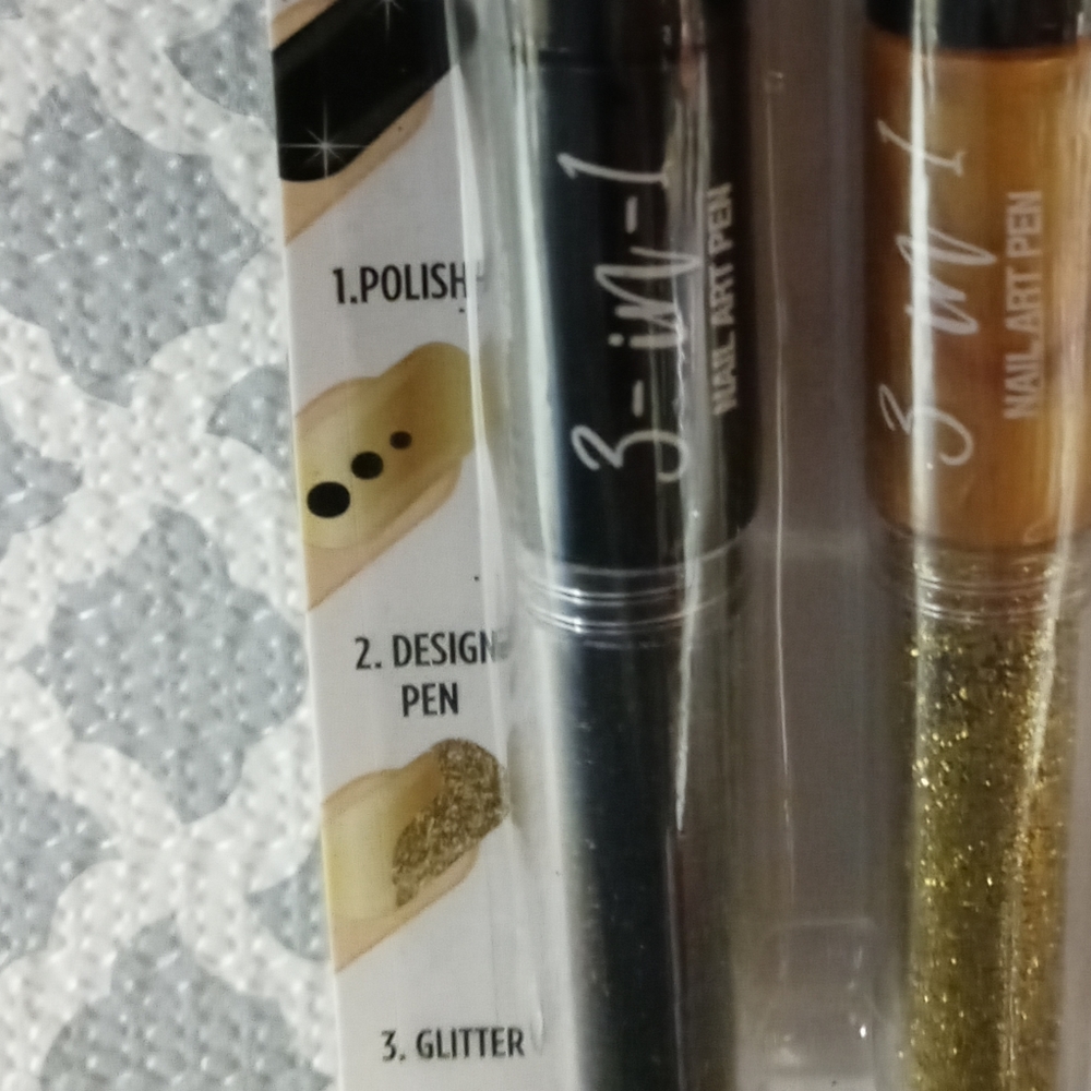 3-in-1 Nail Art - Picture 2 of 2